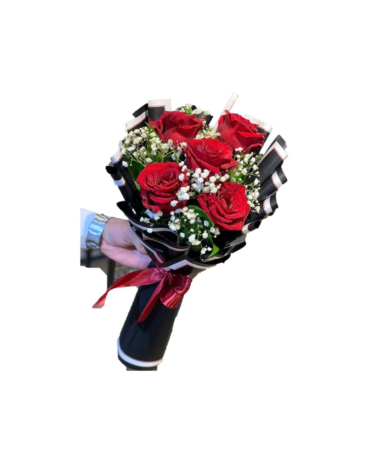 Petit bouquet de roses rouges naturelles avec gypsophile, emballage noir et blanc
